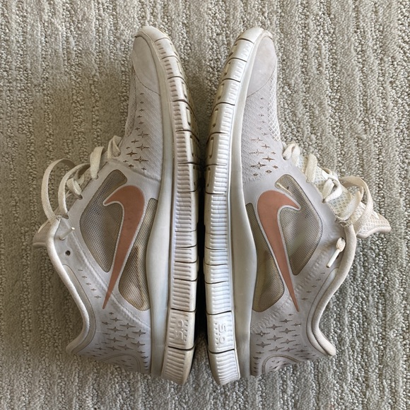 Nike Free Run 3 Athletic Shoes - Picture 9 of 12